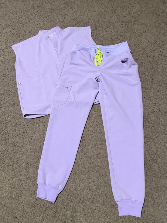Figs Other - Figs Lavender Scrub Set with Neon Yellow Drawstring